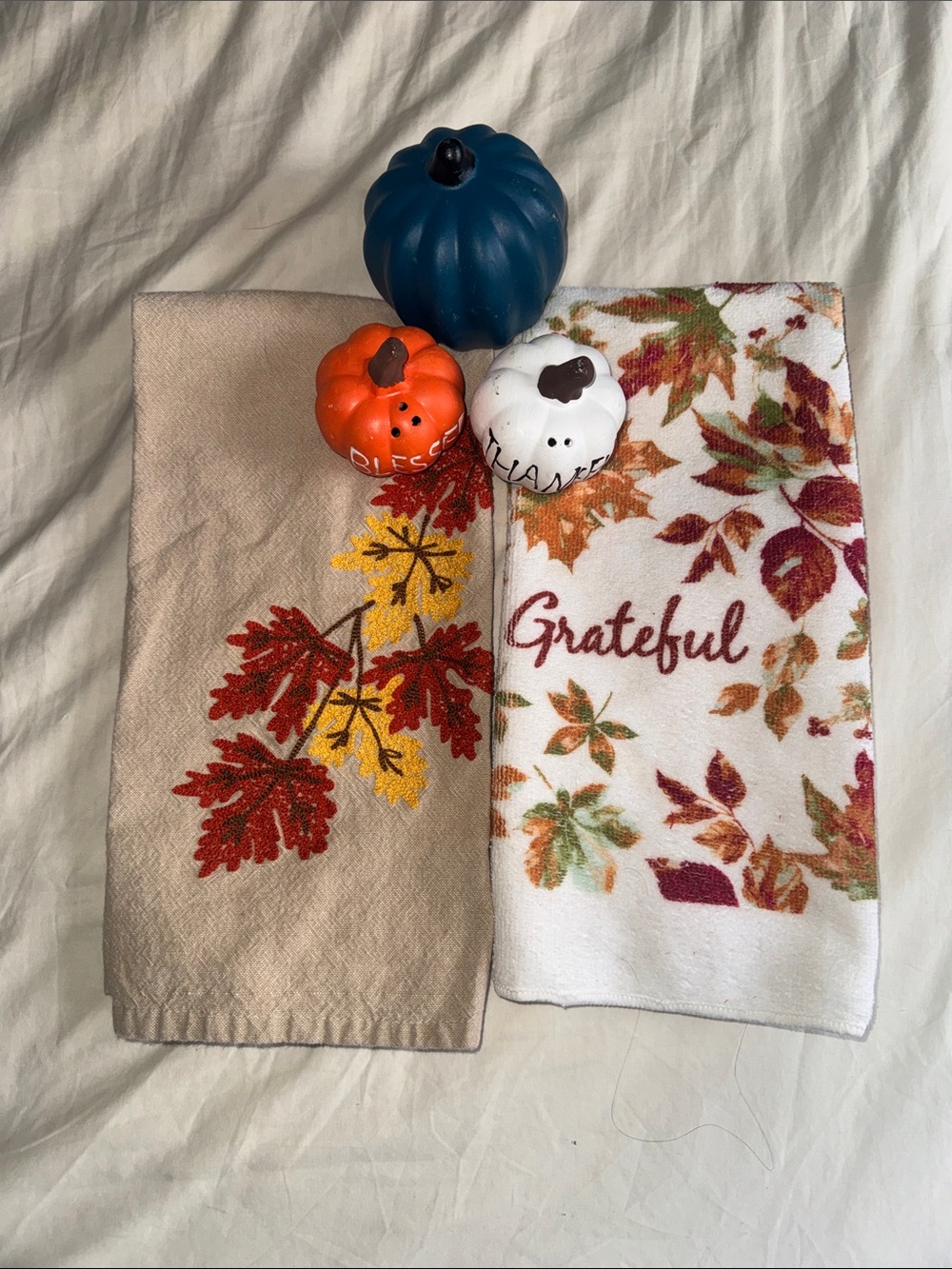 Fall Kitchen Decor Bundle – Towels, Pumpkin Salt & Pepper Shakers + Teal Pumpkin